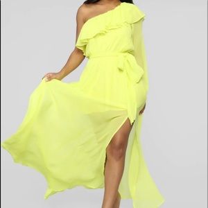 🍋Fashion Nova llight neon yellow dress NWT